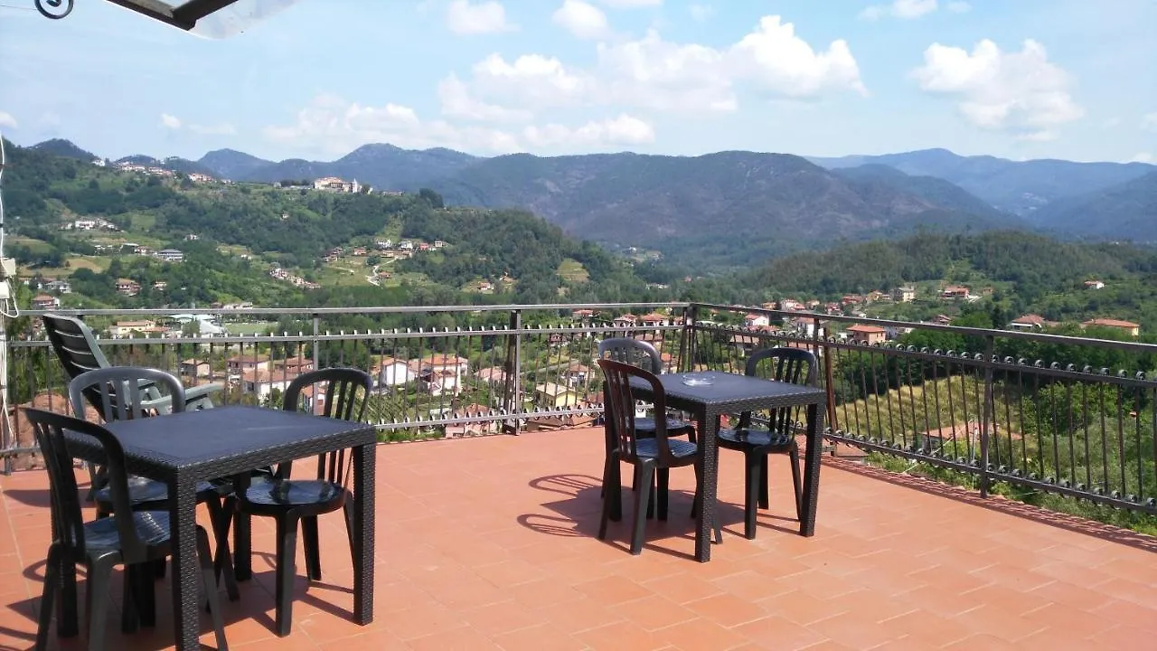 Country House La Scortica Beverino Bed & Breakfast
